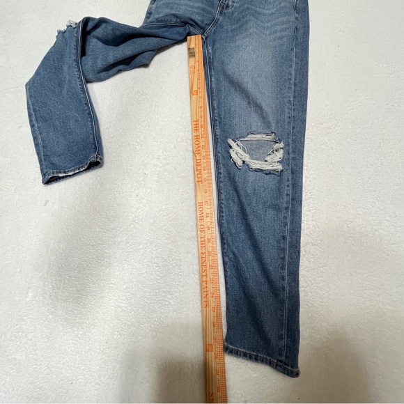 American Eagle Women's Comfort Stretch Waistband Distressed Mom Jean Size 2 Reg. - Picture 14 of 16